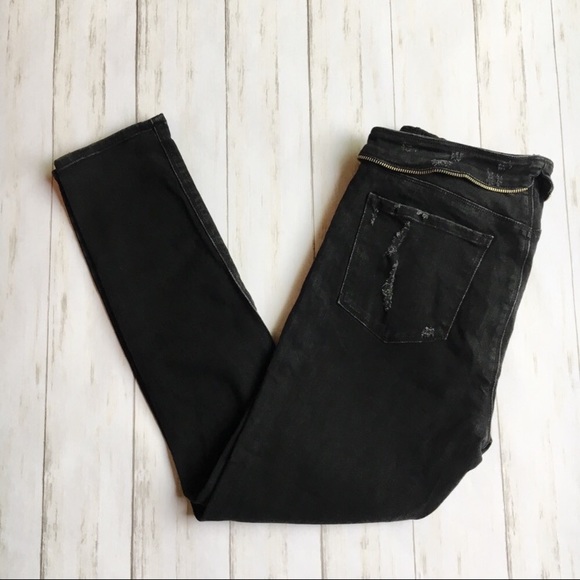 RtA Jane Jeans Exploded Black with Zipper Detail - Picture 8 of 8